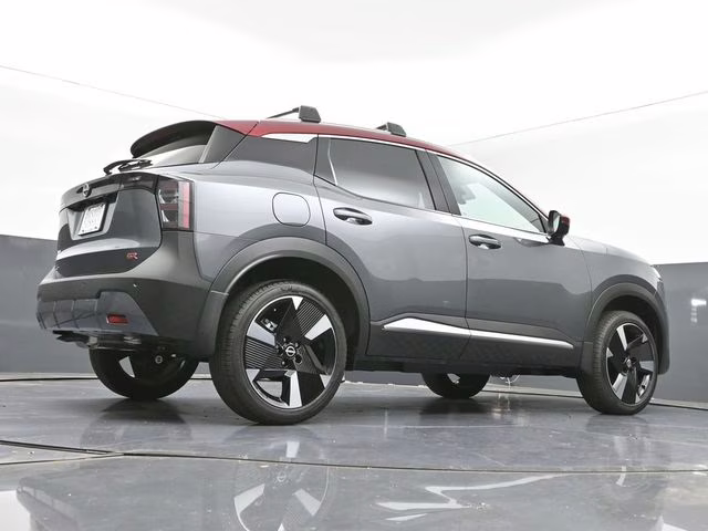 2026 Gun Metallic/Scarlet Ember Tintcoat Nissan Kicks SR FWD SUV