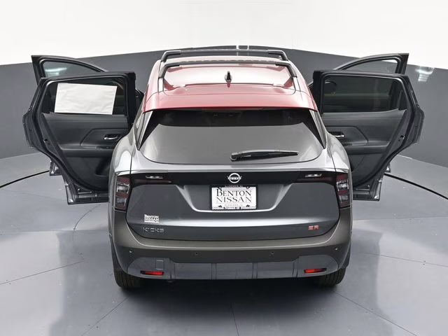 2026 Gun Metallic/Scarlet Ember Tintcoat Nissan Kicks SR FWD SUV