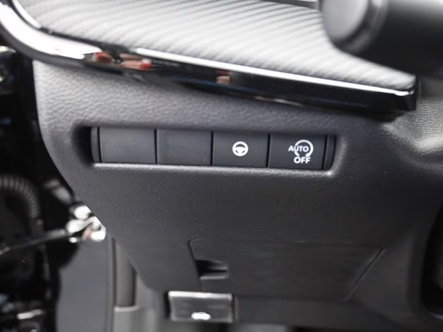 2026 Super Black Nissan Kicks SR FWD SUV