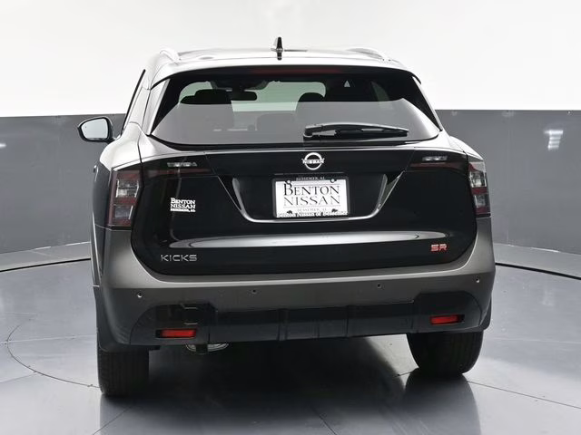 2026 Super Black Nissan Kicks SR FWD SUV