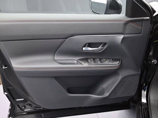 2026 Super Black Nissan Kicks SR FWD SUV