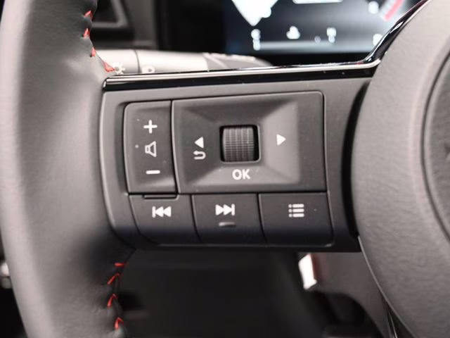 2026 Super Black Nissan Kicks SR FWD SUV