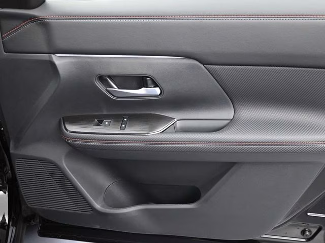 2026 Super Black Nissan Kicks SR FWD SUV