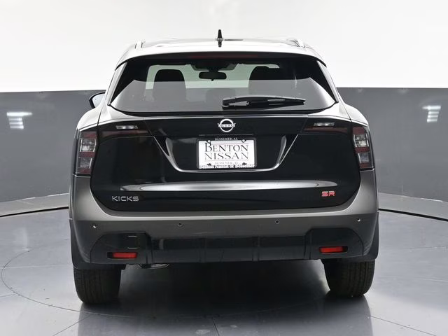 2026 Super Black Nissan Kicks SR FWD SUV