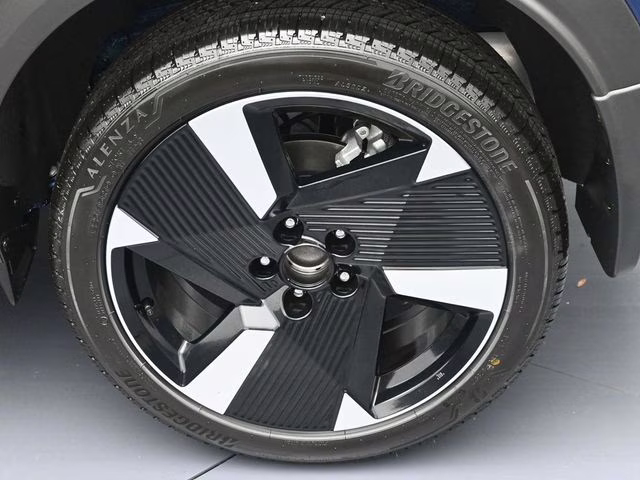 2026 Deep Blue Pearl Nissan Kicks SR FWD SUV