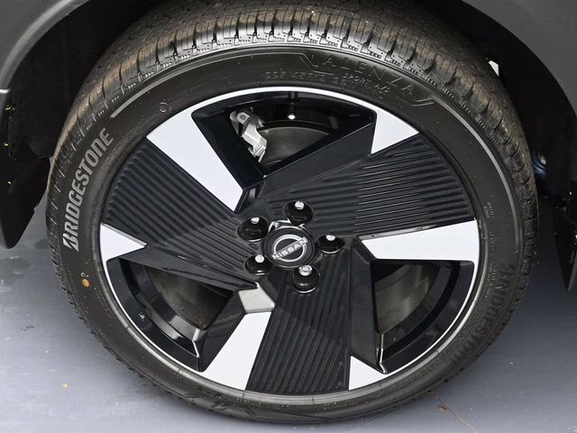 2026 Deep Blue Pearl Nissan Kicks SR FWD SUV