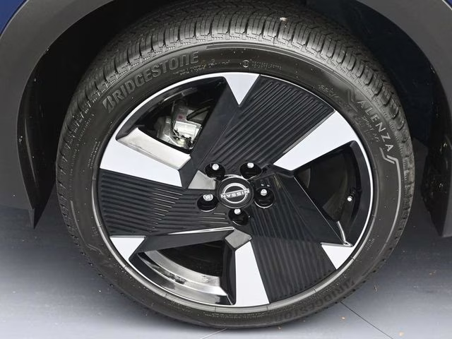 2026 Deep Blue Pearl Nissan Kicks SR FWD SUV