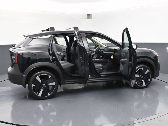 2026 Super Black Nissan Kicks SR FWD SUV