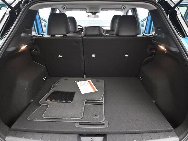 2026 Arctic Ice Blue/Black Nissan Kicks SR FWD SUV