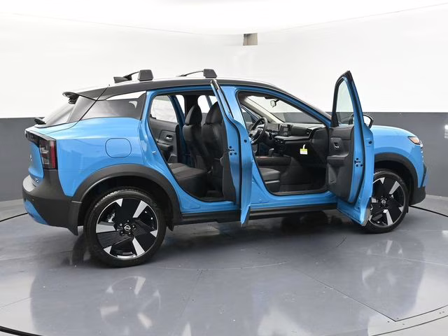 2026 Arctic Ice Blue/Black Nissan Kicks SR FWD SUV