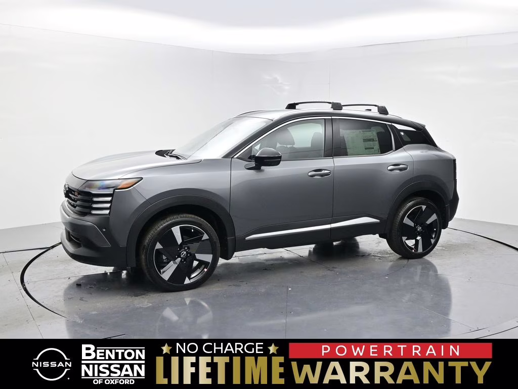 2026 Gun Metallic/Super Black Nissan Kicks SR FWD SUV