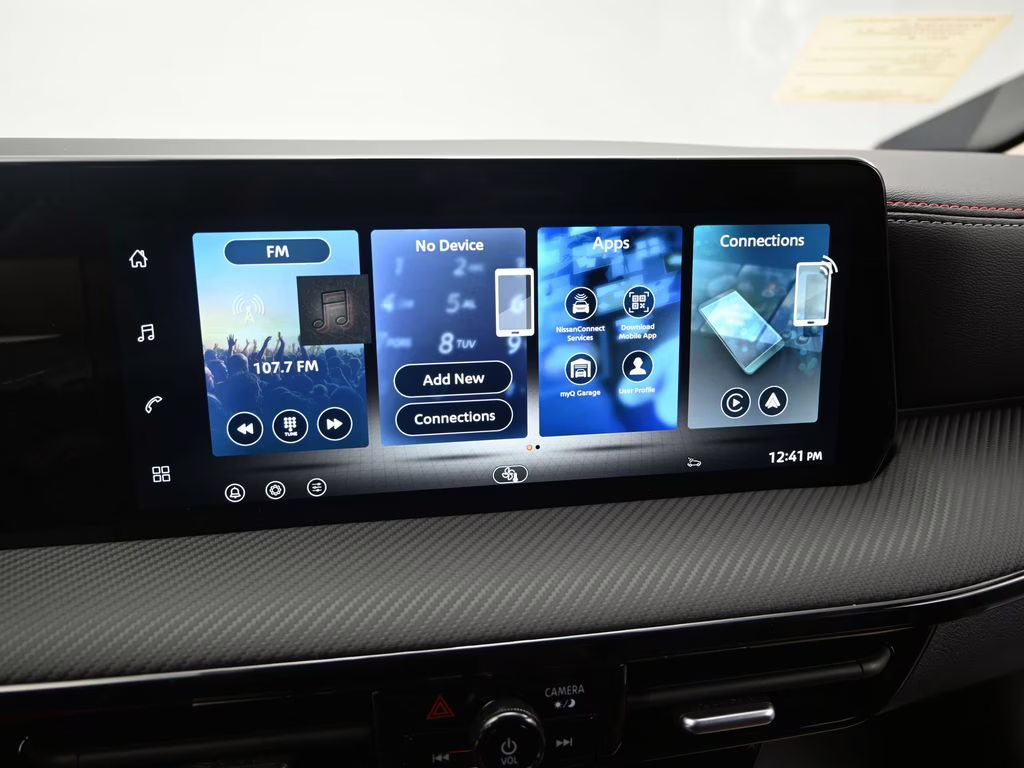 2026 Gun Metallic/Super Black Nissan Kicks SR FWD SUV