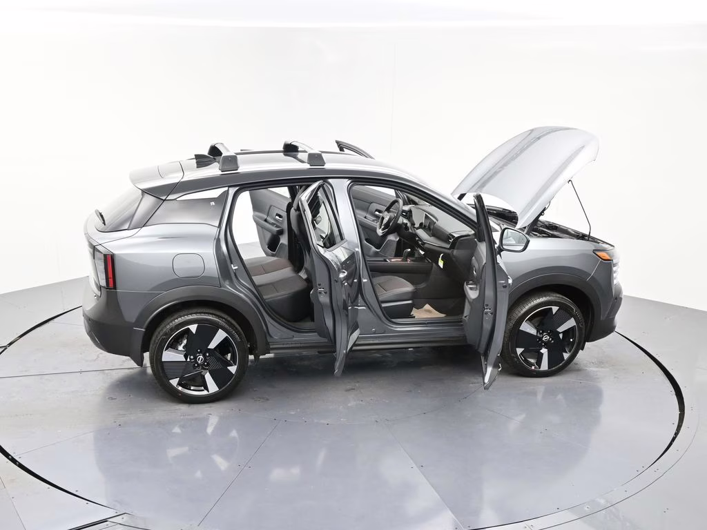 2026 Gun Metallic/Super Black Nissan Kicks SR FWD SUV