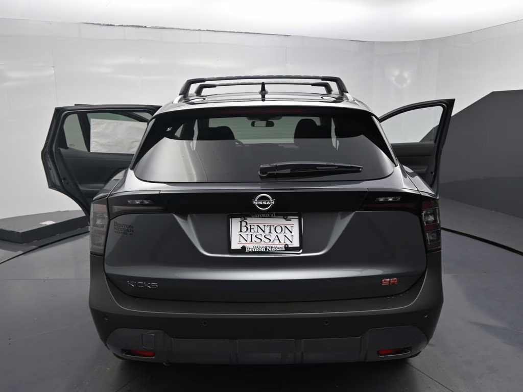 2026 Gun Metallic/Super Black Nissan Kicks SR FWD SUV
