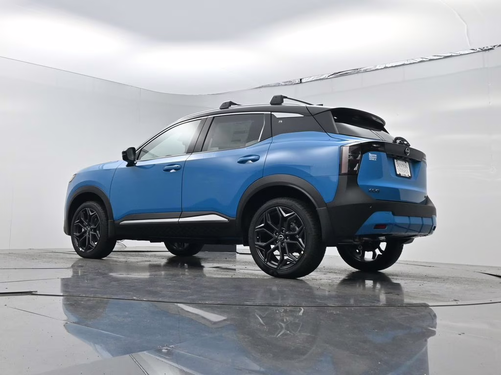 2026 Arctic Ice Blue/Black Nissan Kicks SR FWD SUV