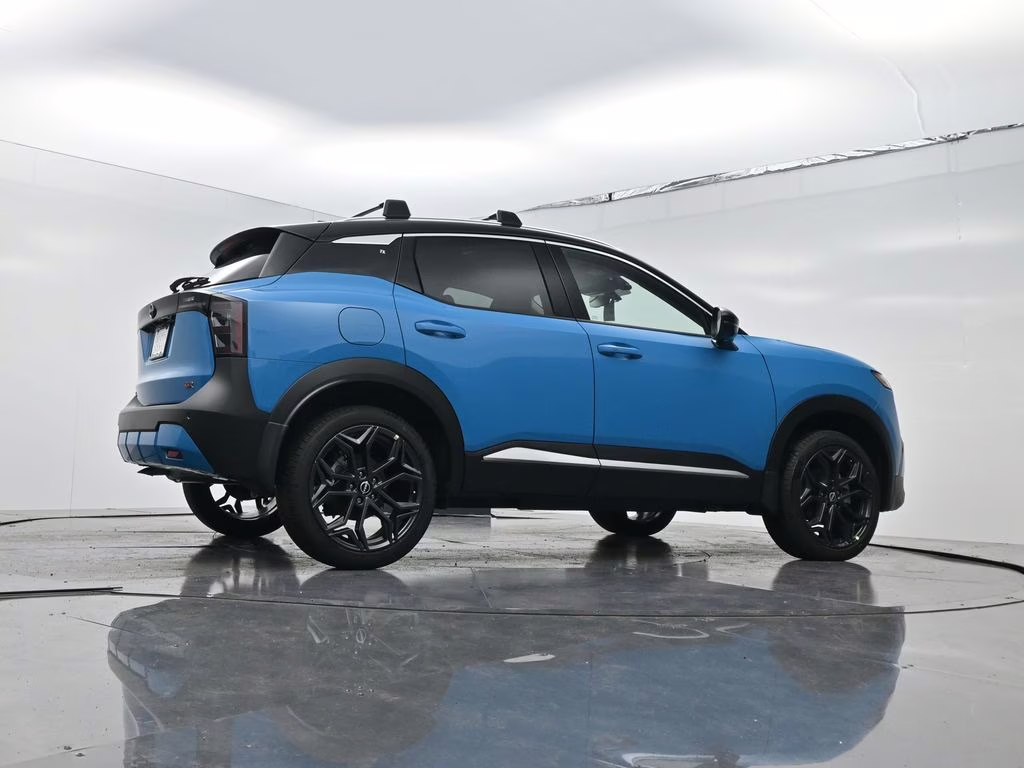2026 Arctic Ice Blue/Black Nissan Kicks SR FWD SUV