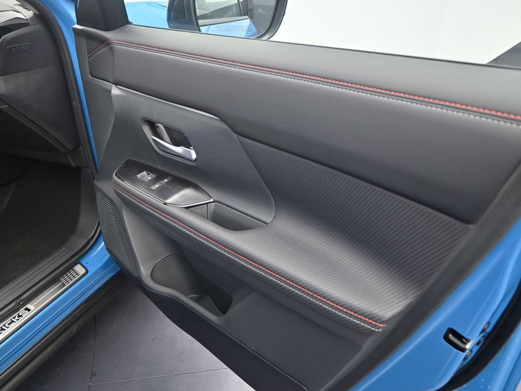 2026 Arctic Ice Blue/Black Nissan Kicks SR FWD SUV