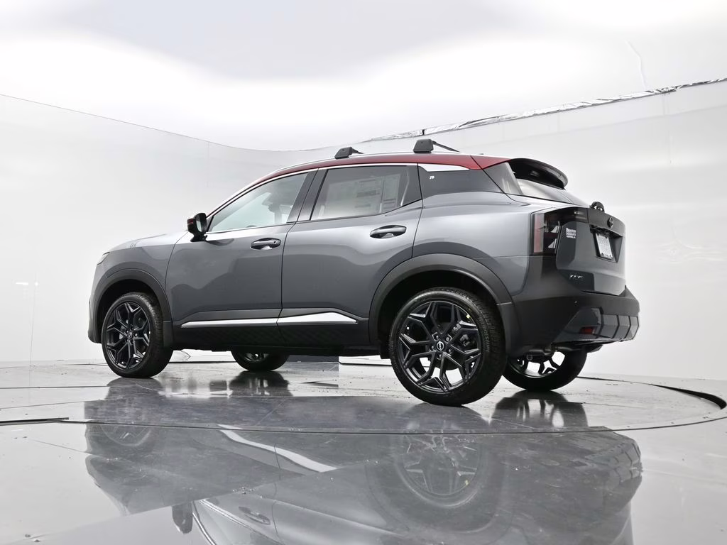 2026 Gun Metallic/Scarlet Ember Tintcoat Nissan Kicks SR FWD SUV