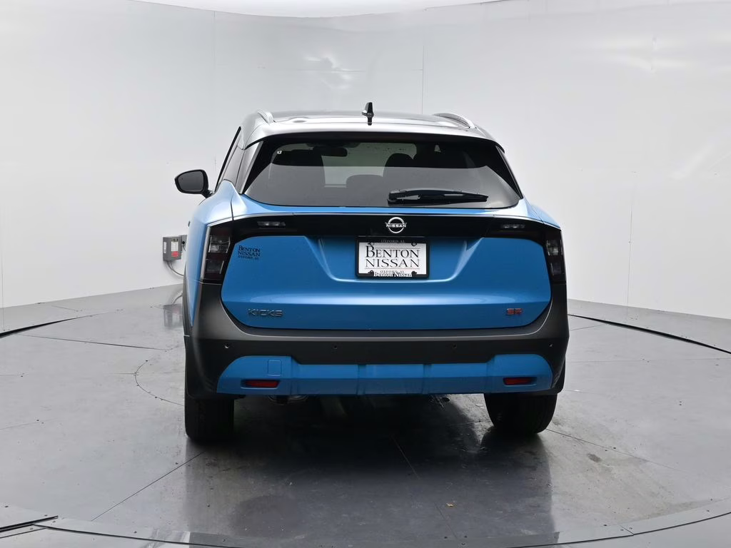2026 Arctic Ice Blue/Black Nissan Kicks SR FWD SUV