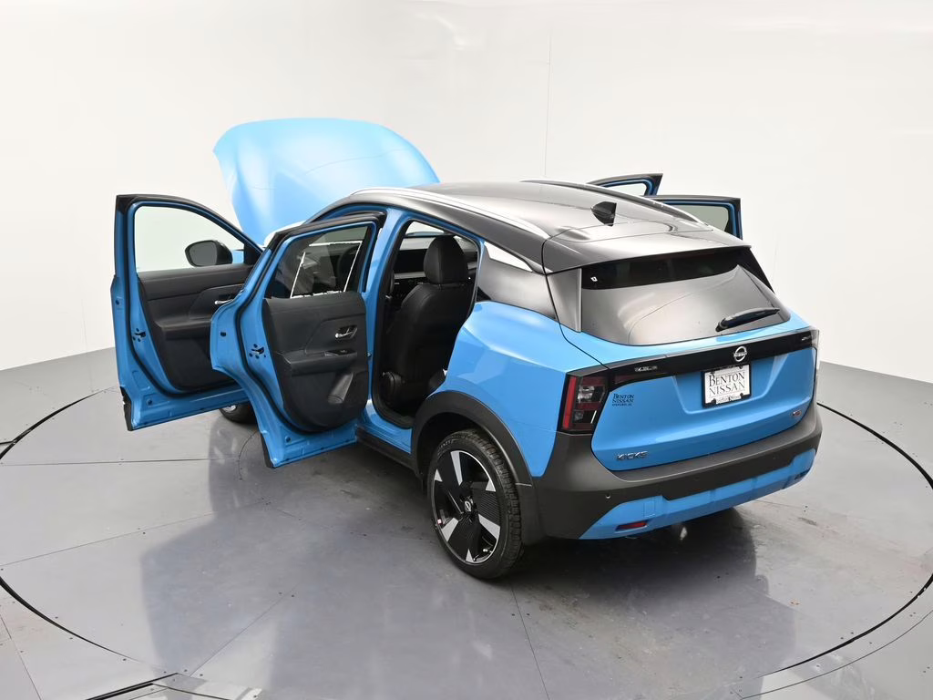 2026 Arctic Ice Blue/Black Nissan Kicks SR FWD SUV