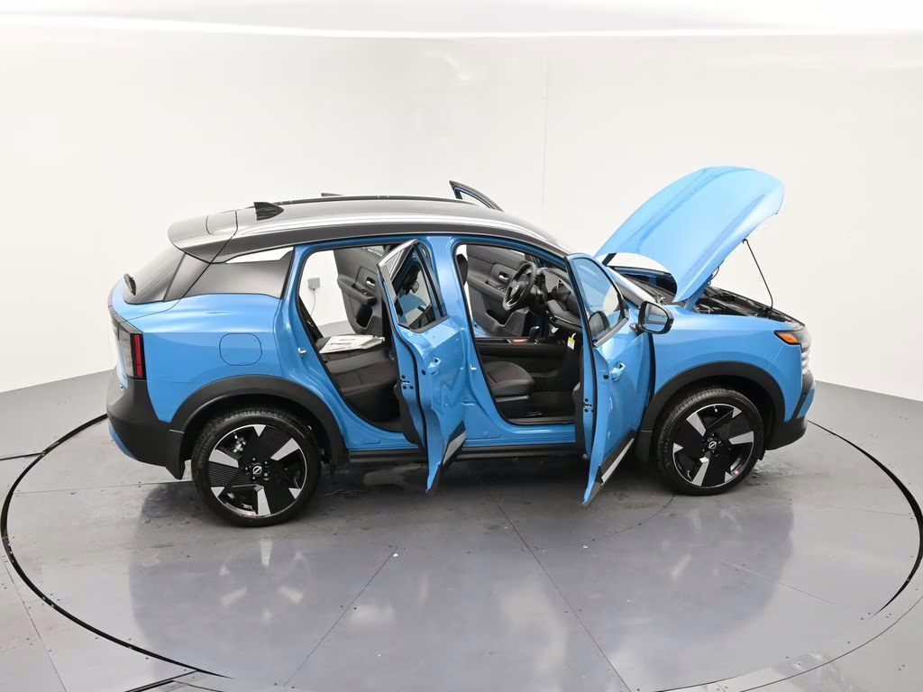 2026 Arctic Ice Blue/Black Nissan Kicks SR FWD SUV
