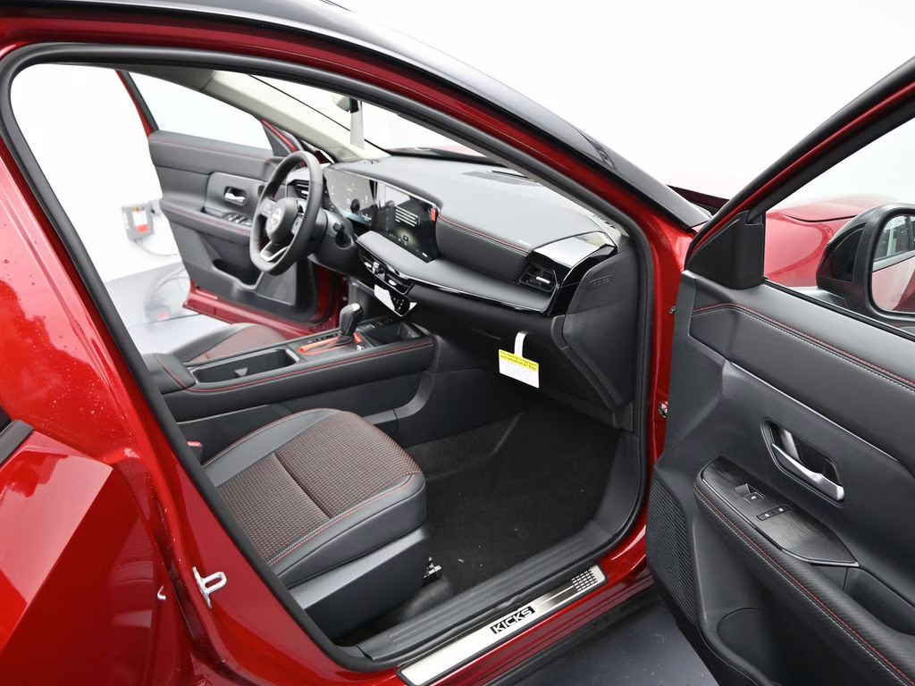 2026 Scarlet Ember/Super Black Nissan Kicks SR FWD SUV