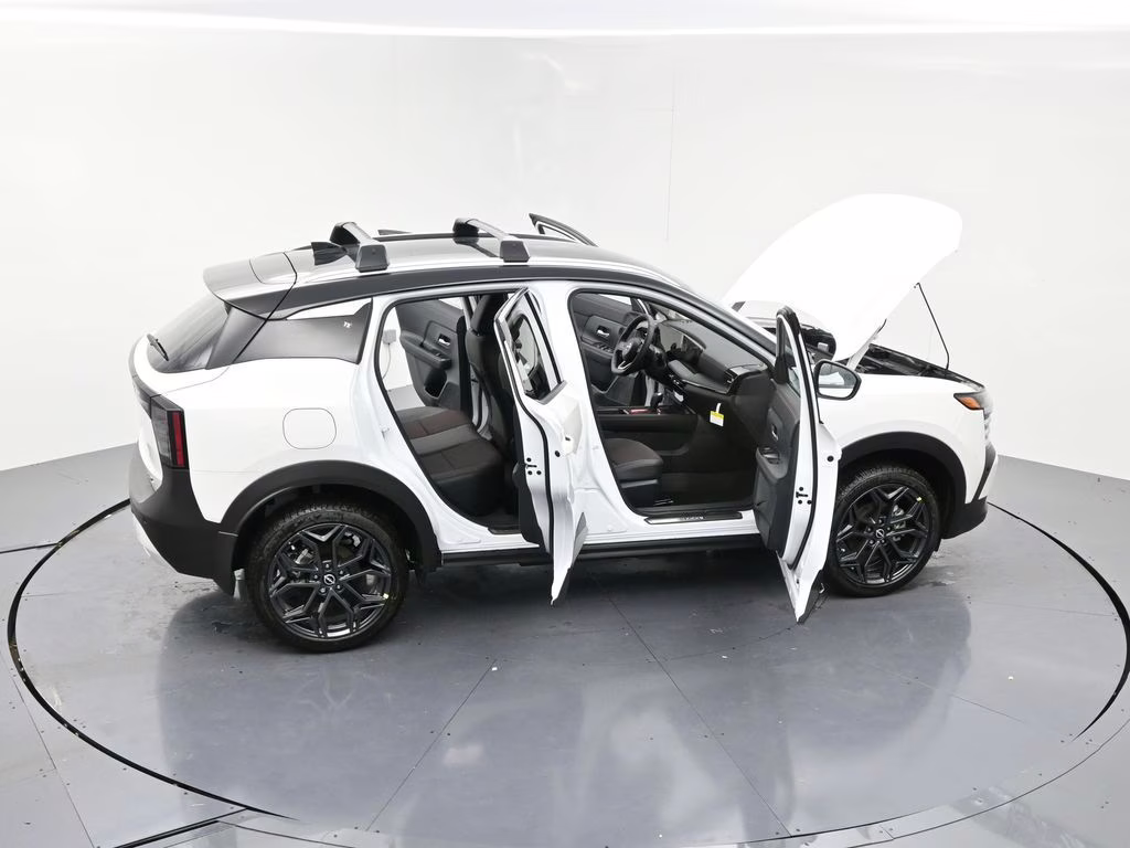 2026 Aspen White/Super Black Nissan Kicks SR FWD SUV