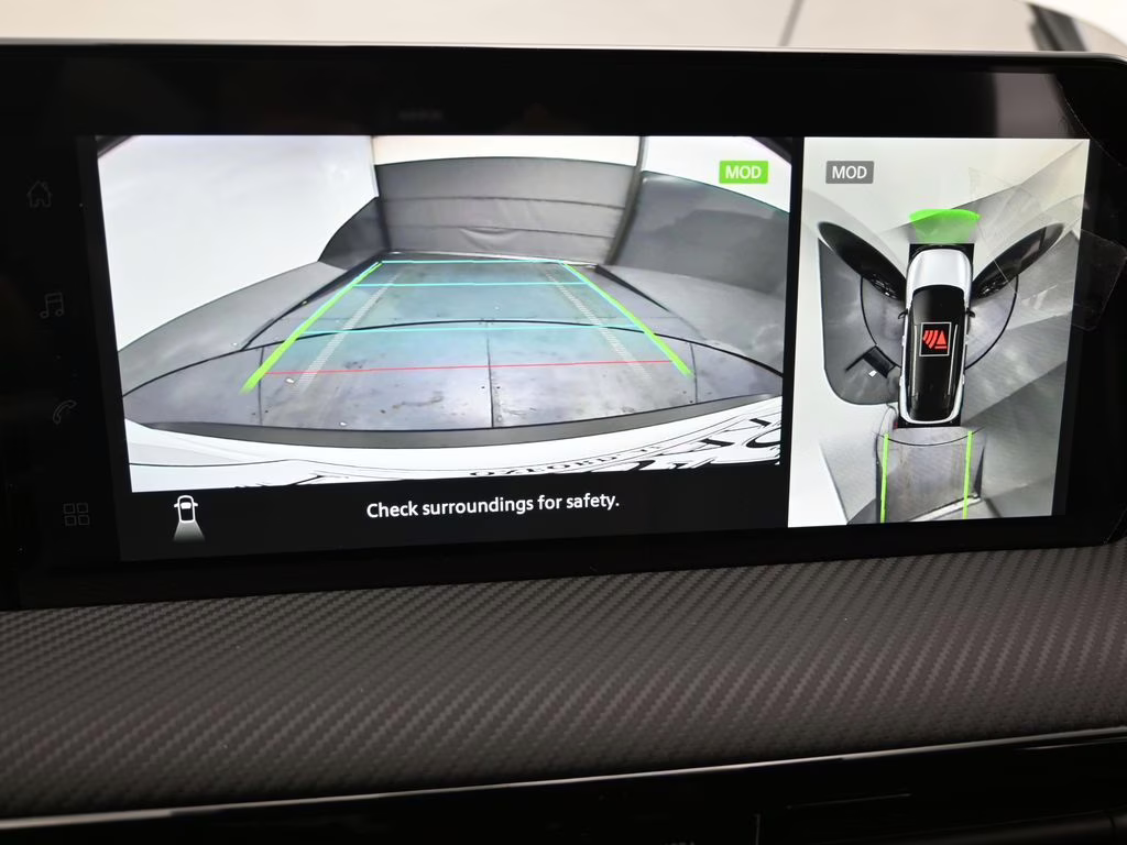 2026 Aspen White Tricoat Nissan Kicks SR FWD SUV