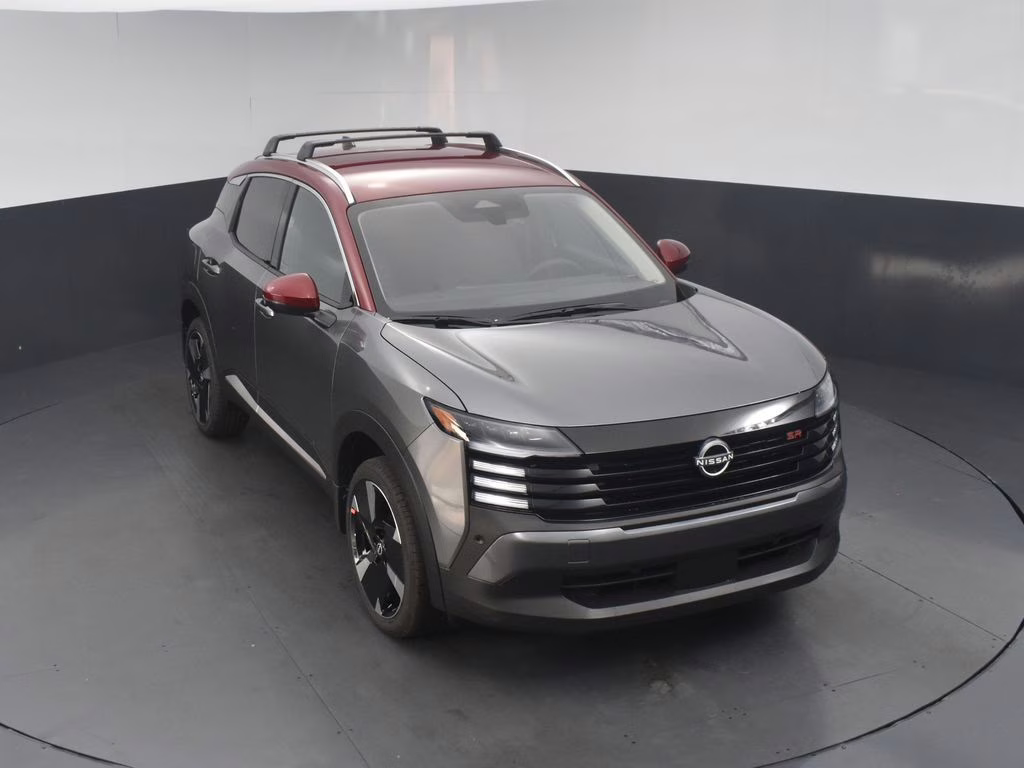 2026 Gun Metallic/Scarlet Ember Tintcoat Nissan Kicks SR FWD SUV