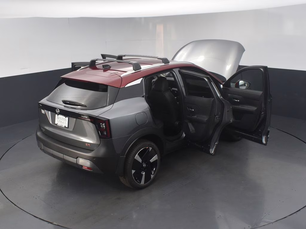 2026 Gun Metallic/Scarlet Ember Tintcoat Nissan Kicks SR FWD SUV