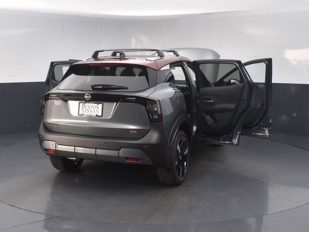 2026 Gun Metallic/Scarlet Ember Tintcoat Nissan Kicks SR FWD SUV