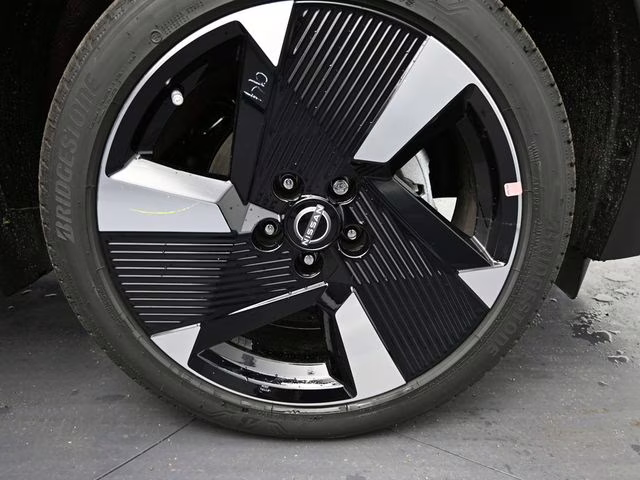 2026 Scarlet Ember/Super Black Nissan Kicks SR FWD SUV