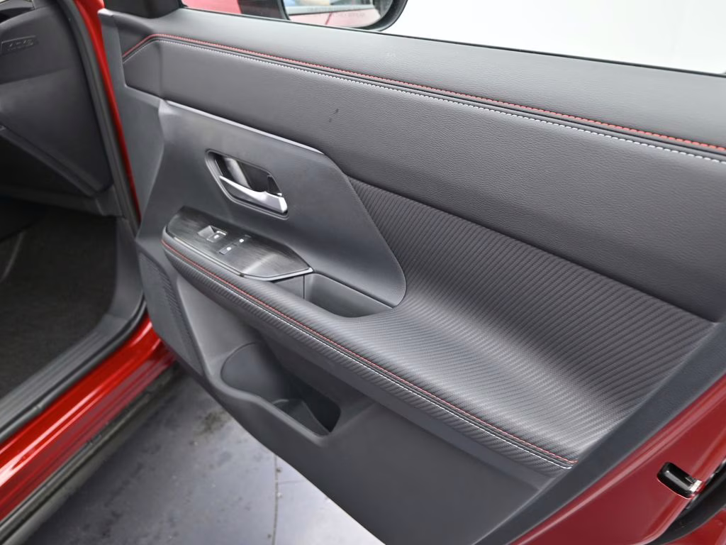 2026 Scarlet Ember Tintcoat Nissan Kicks SR FWD SUV