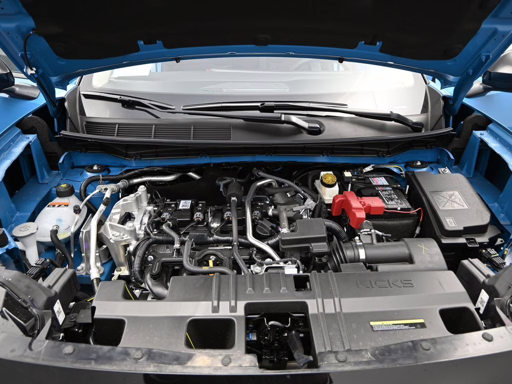 2026 Arctic Ice Blue/Black Nissan Kicks SR FWD SUV