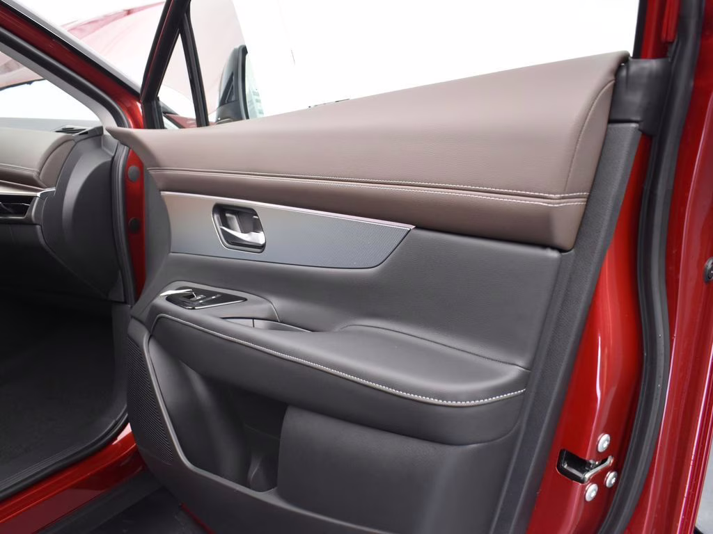 2025 Scarlet Ember Tintcoat/Super Black Nissan Murano Platinum AWD SUV