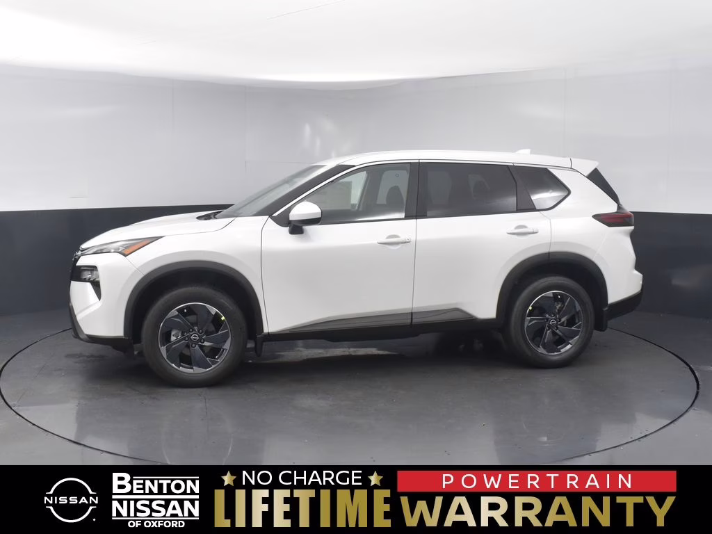2026 Everest White Pearl Tricoat Nissan Rogue SV FWD SUV