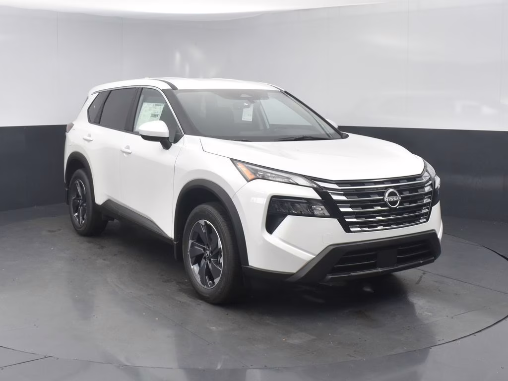 2026 Everest White Pearl Tricoat Nissan Rogue SV FWD SUV