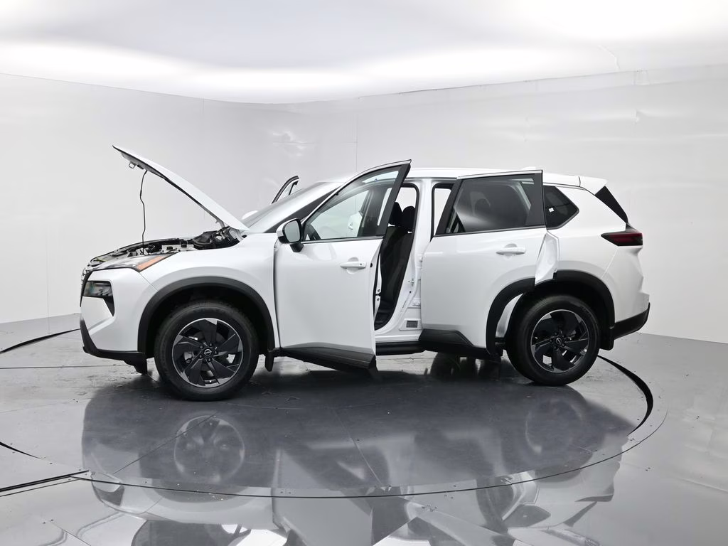 2026 Everest White Pearl Tricoat Nissan Rogue SV FWD SUV