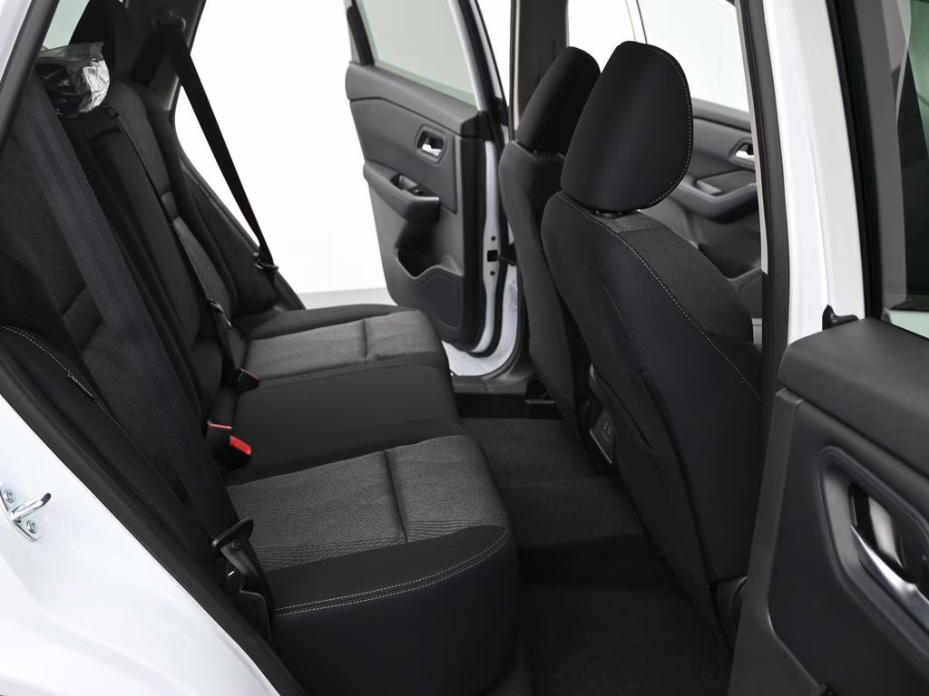 2026 Everest White Pearl Tricoat Nissan Rogue SV FWD SUV