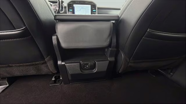 2021 Oxford White Ford F-150 Lariat 4X4 Truck