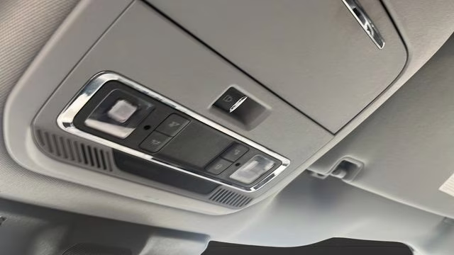 2021 Oxford White Ford F-150 Lariat 4X4 Truck