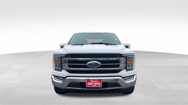 2021 Oxford White Ford F-150 Lariat 4X4 Truck