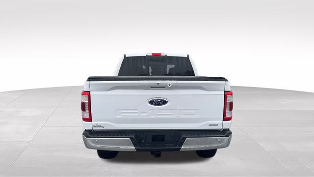 2021 Oxford White Ford F-150 Lariat 4X4 Truck