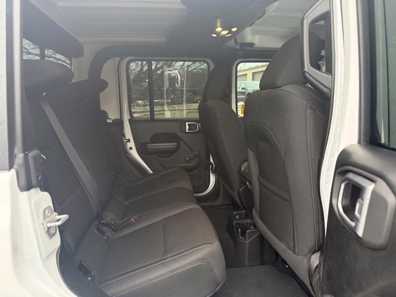 2020 Bright White Clearcoat Jeep Gladiator Sport 4X4 Truck