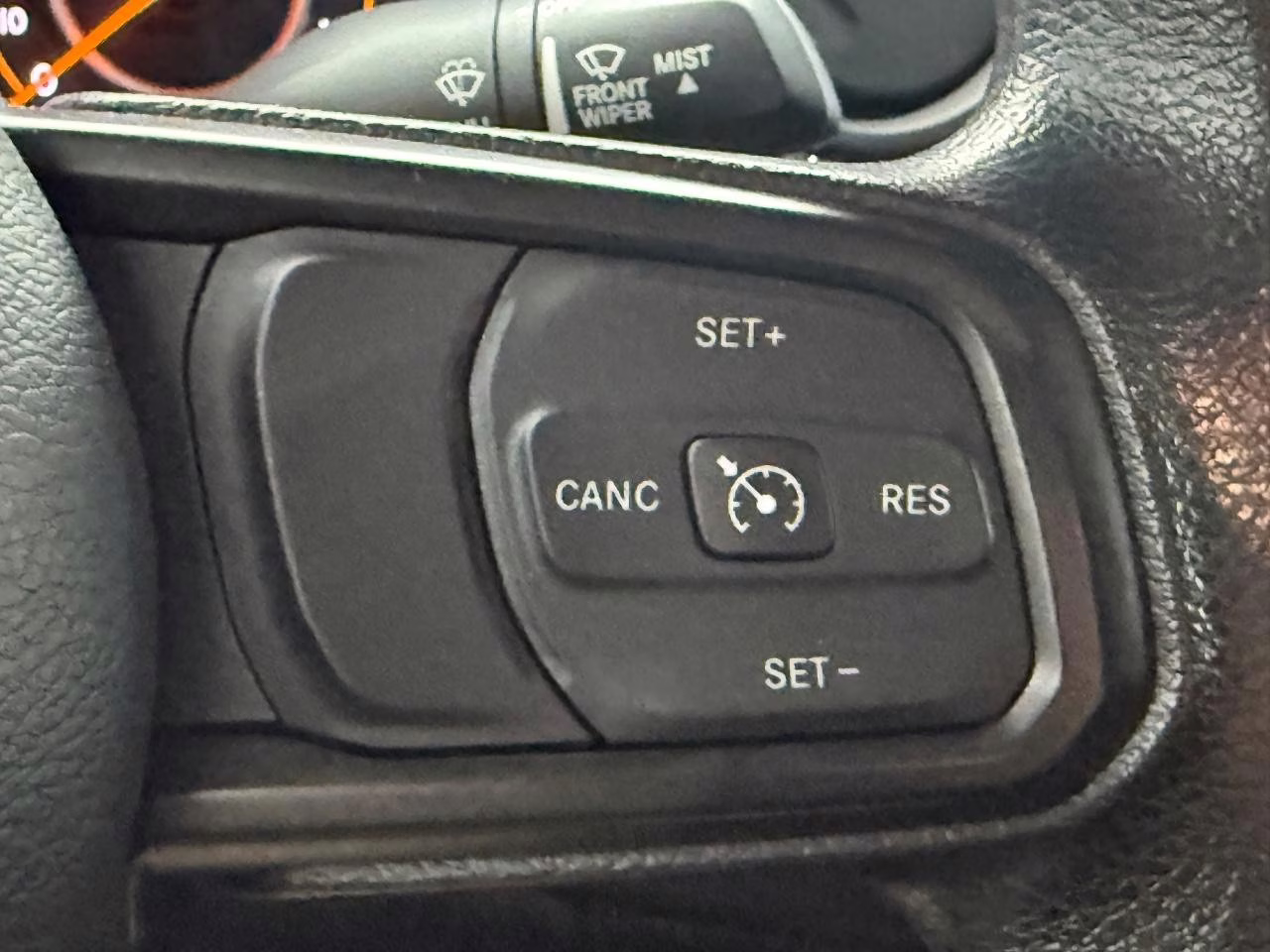 2020 Bright White Clearcoat Jeep Gladiator Sport 4X4 Truck