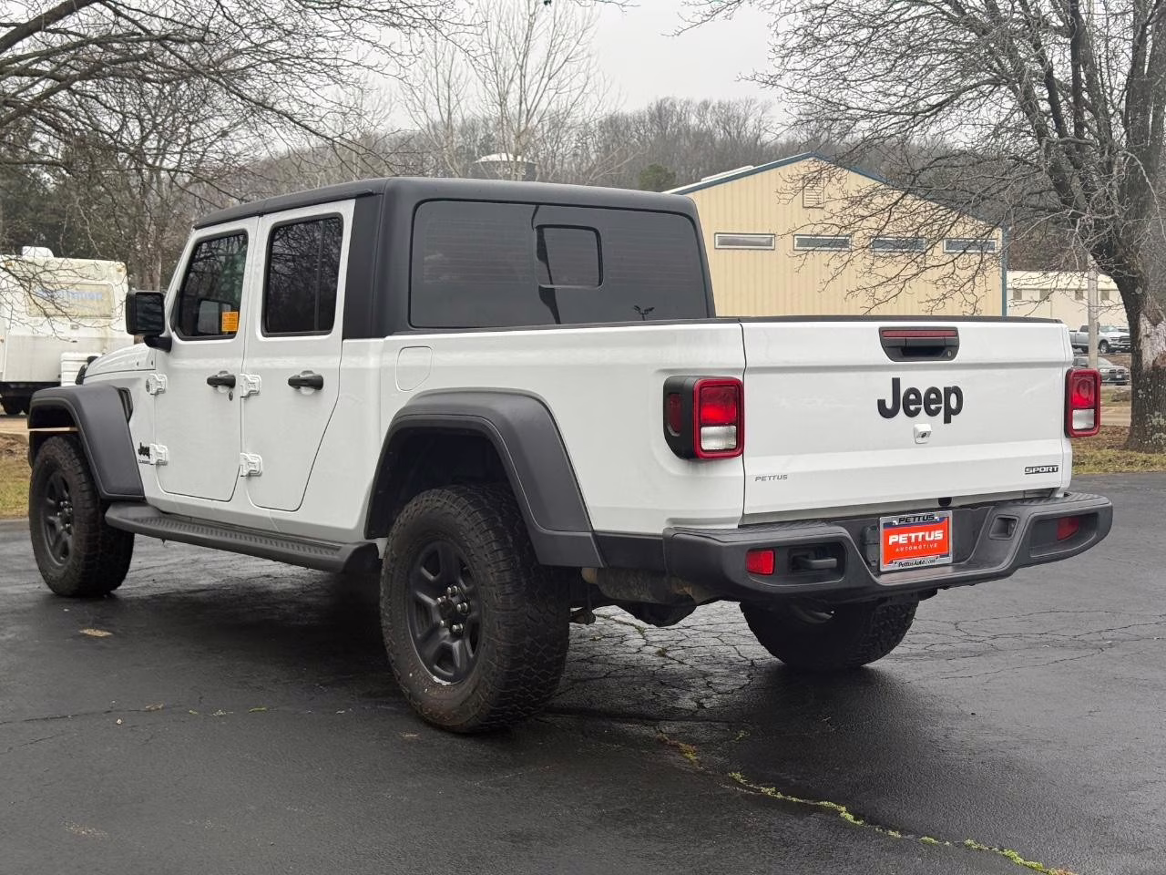 2020 Bright White Clearcoat Jeep Gladiator Sport 4X4 Truck