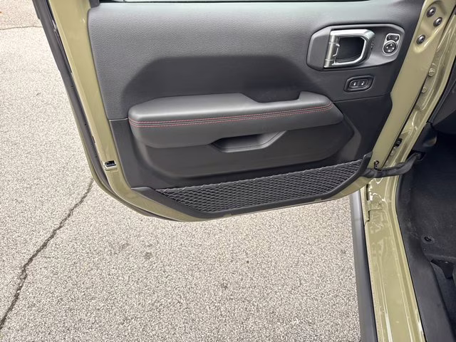 2026 41 Jeep Wrangler Rubicon 4X4 Convertible