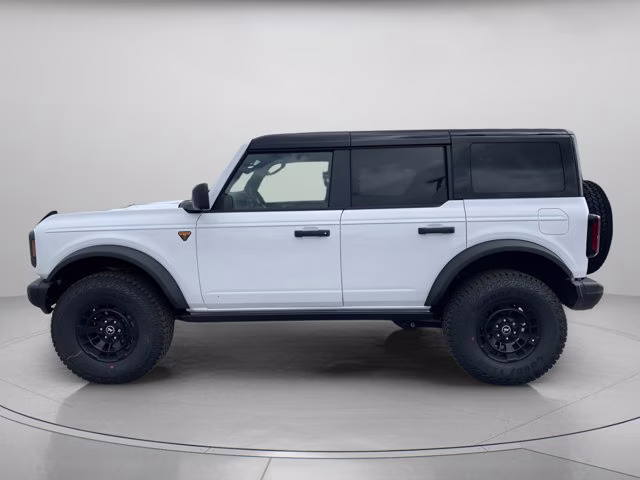 2026 Oxford White Ford Bronco Badlands 4X4 Convertible