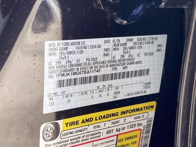 2026 Dark Matter Gray Metallic Ford Expedition Max Platinum 4X4 SUV