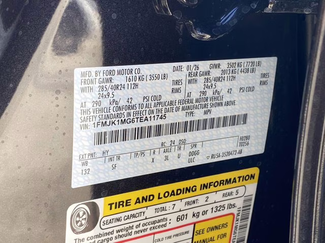 2026 Dark Matter Gray Metallic Ford Expedition Max Platinum 4X4 SUV